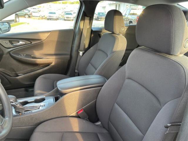 Used 2023 Chevrolet Malibu LT image 13