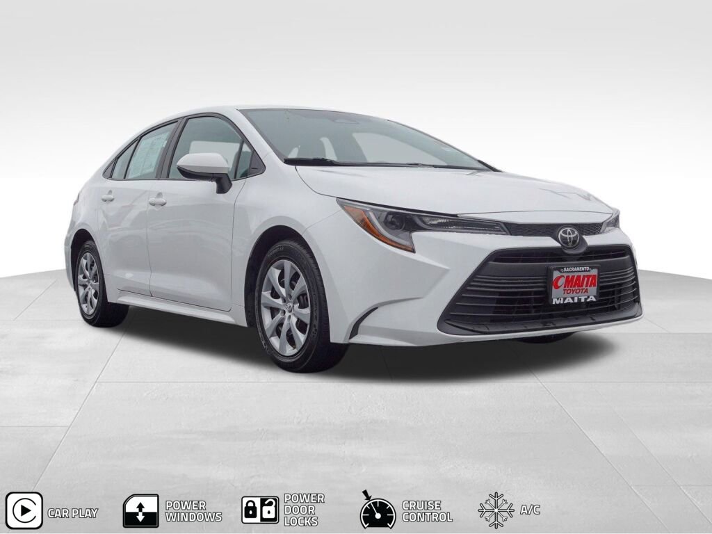 Used 2023 Toyota Corolla LE image 1