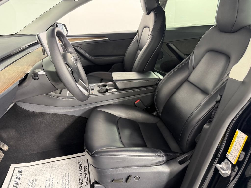 Used 2024 Tesla Model Y Long Range AWD/4WD image 8