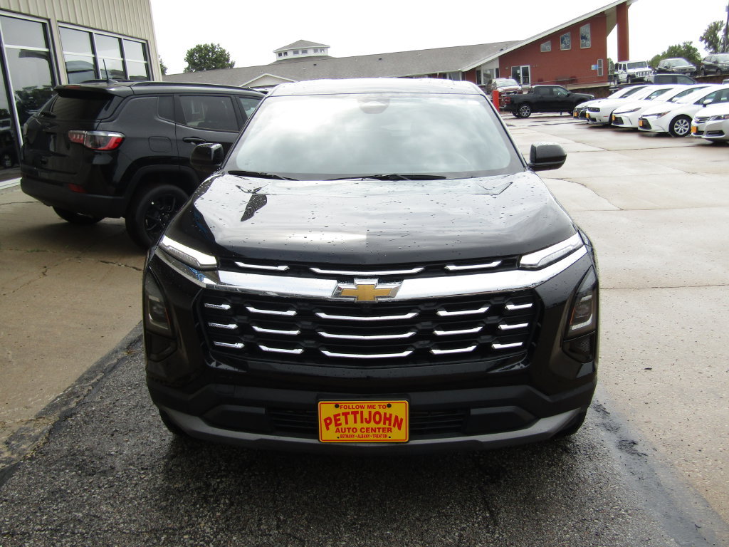 Used 2026 Chevrolet Equinox LT AWD/4WD image 13