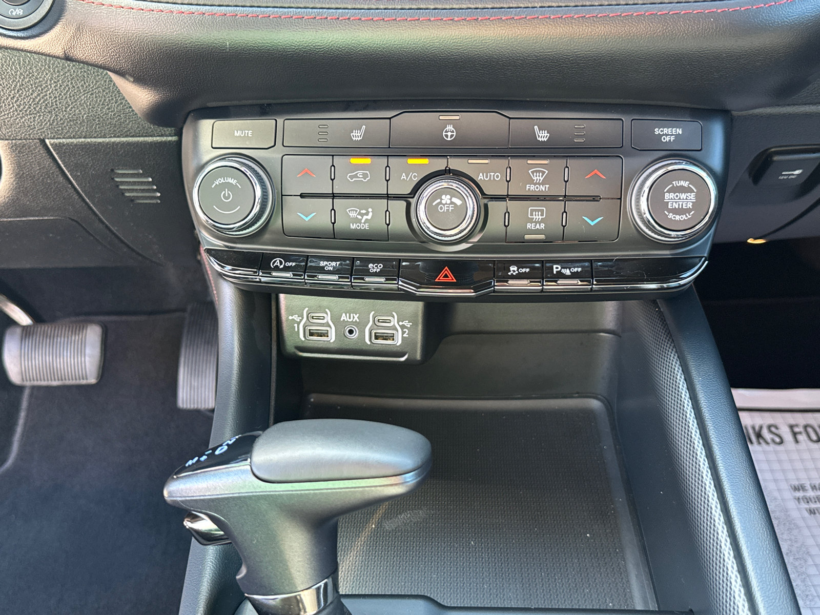 Used 2025 Dodge Durango GT AWD/4WD image 13