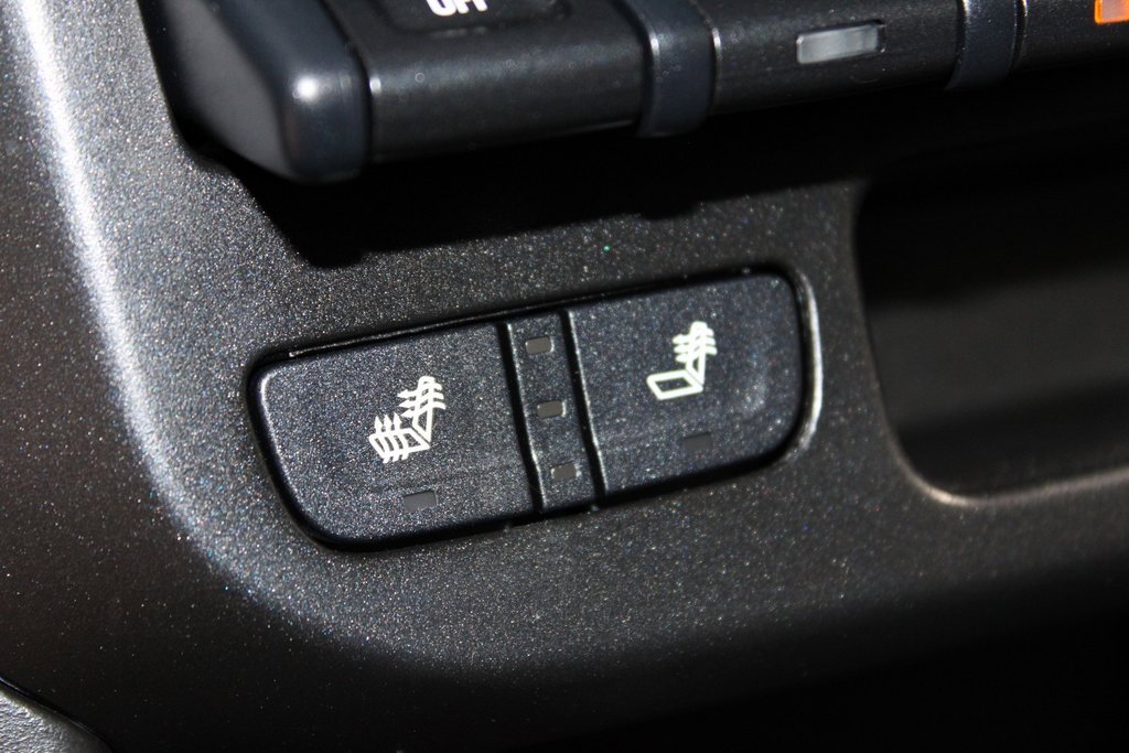 Used 2022 Chevrolet Colorado Z71 w/ Safety Package image 4