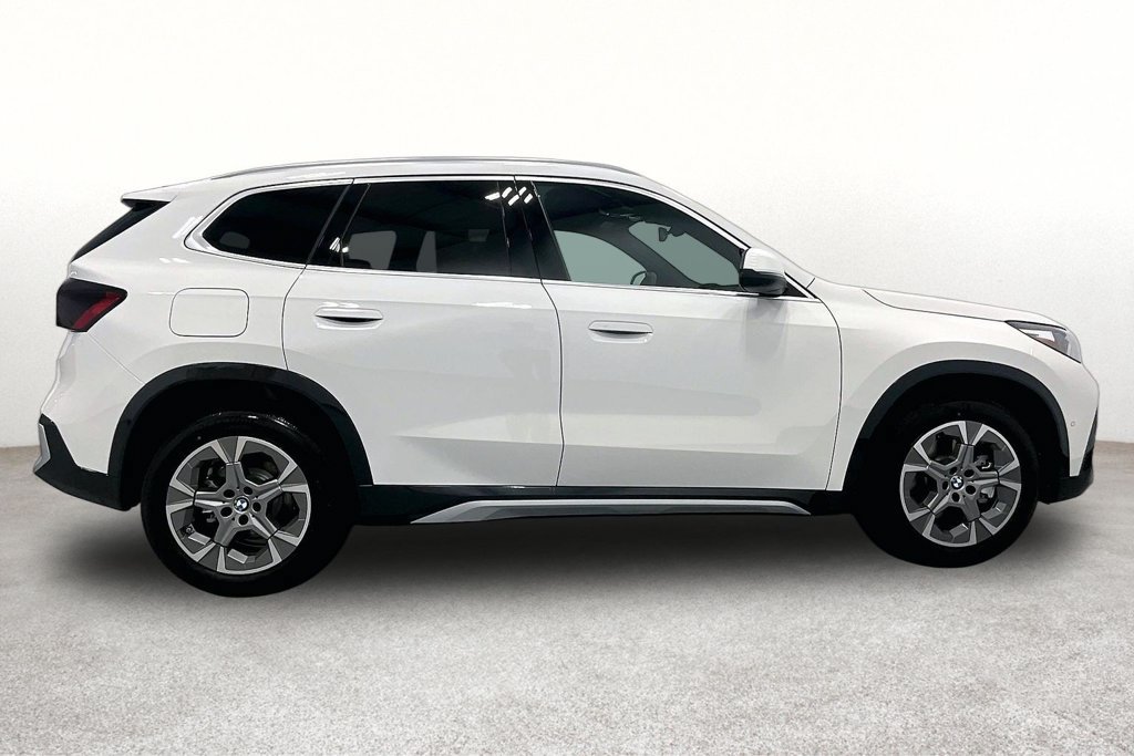 New 2027 BMW X1 xDrive28i AWD/4WD image 7