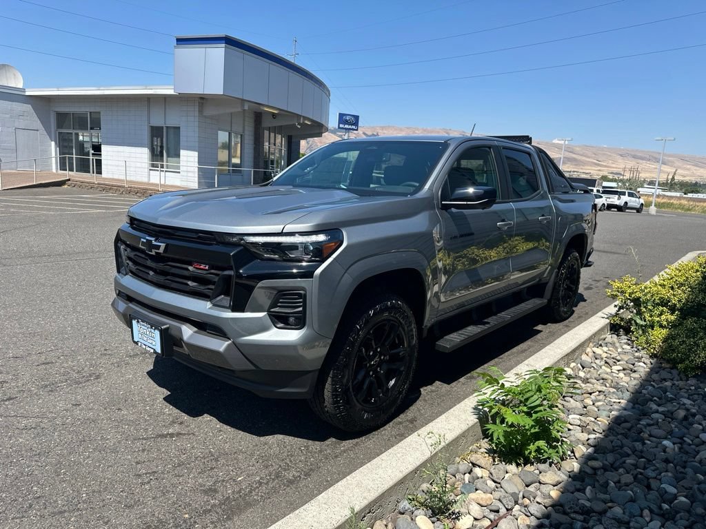 New 2026 Chevrolet Colorado Z71 w/ Midnight Edition AWD/4WD image 10