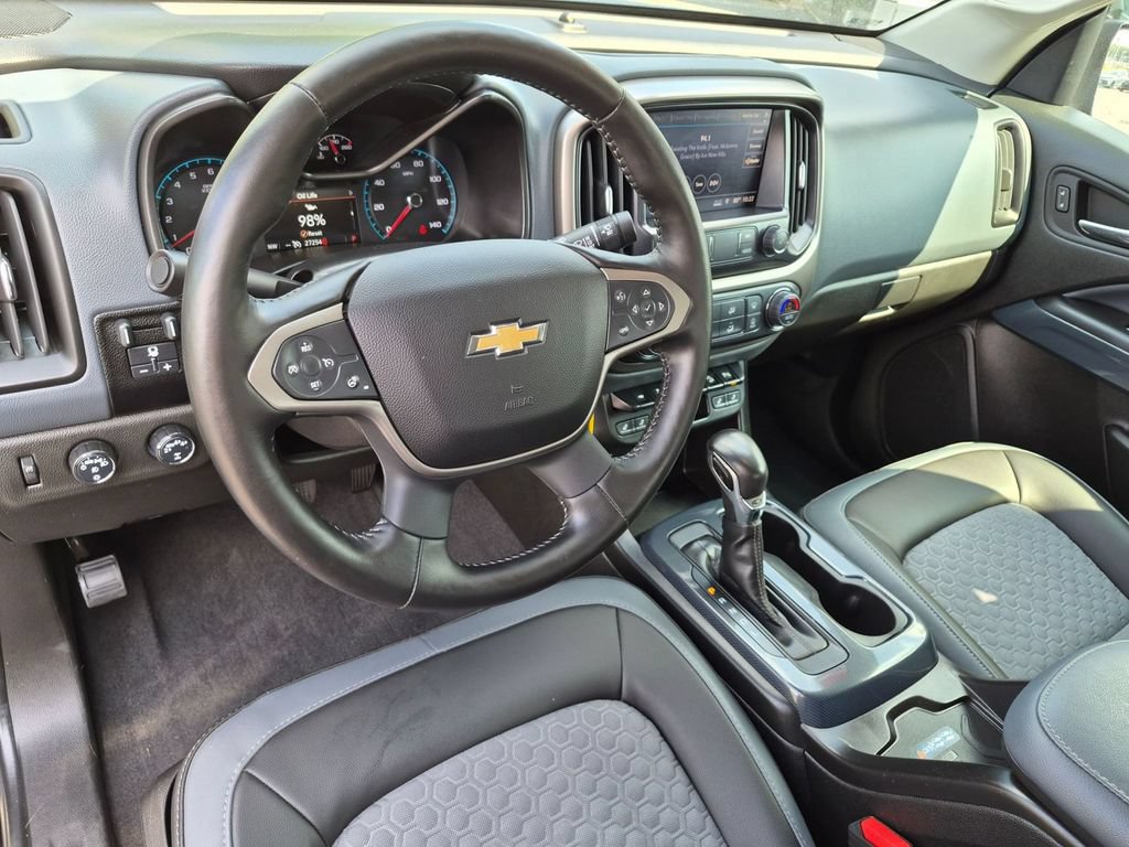 Used 2022 Chevrolet Colorado Z71 AWD/4WD image 12