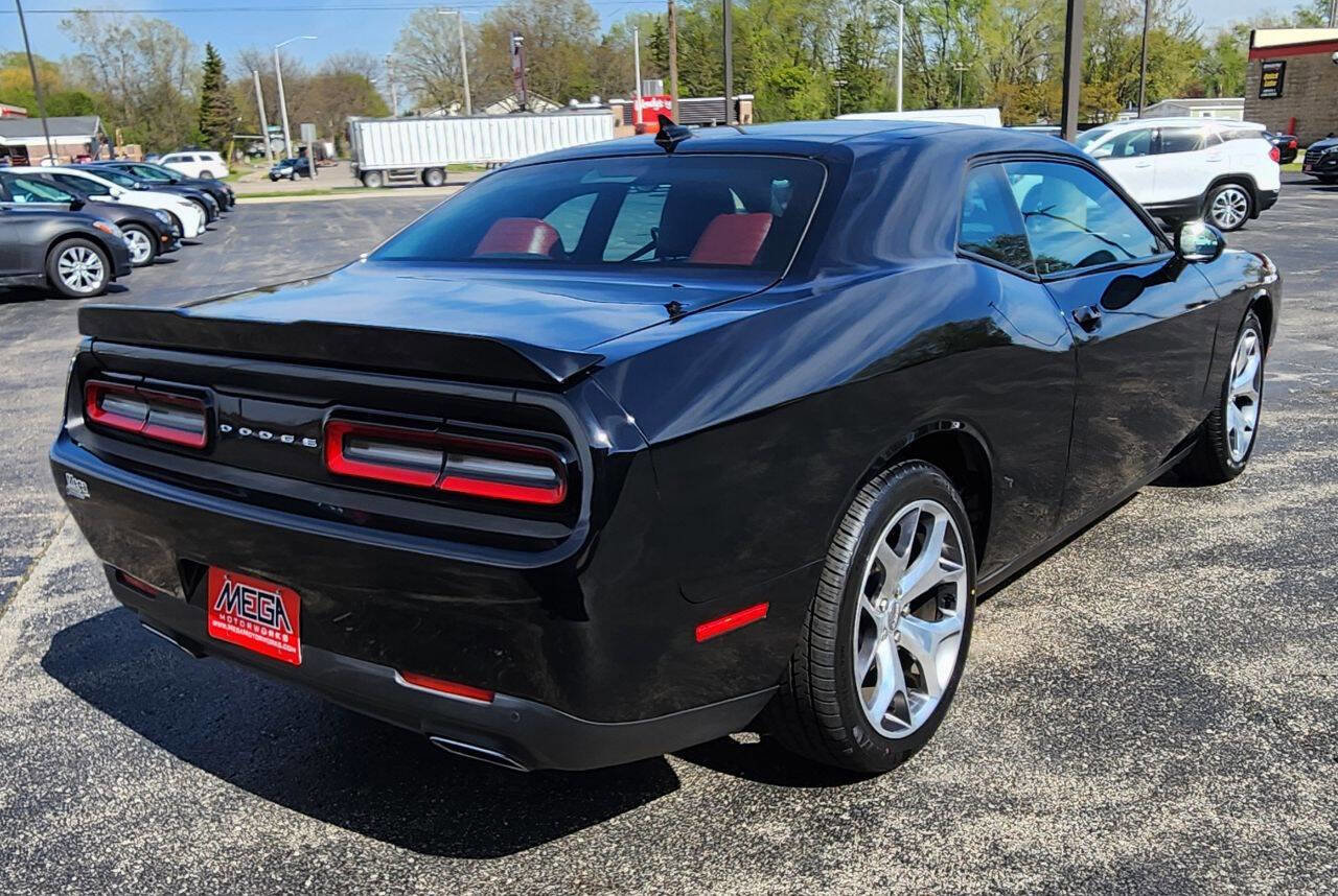 Used 2016 Dodge Challenger SXT Plus RWD image 17