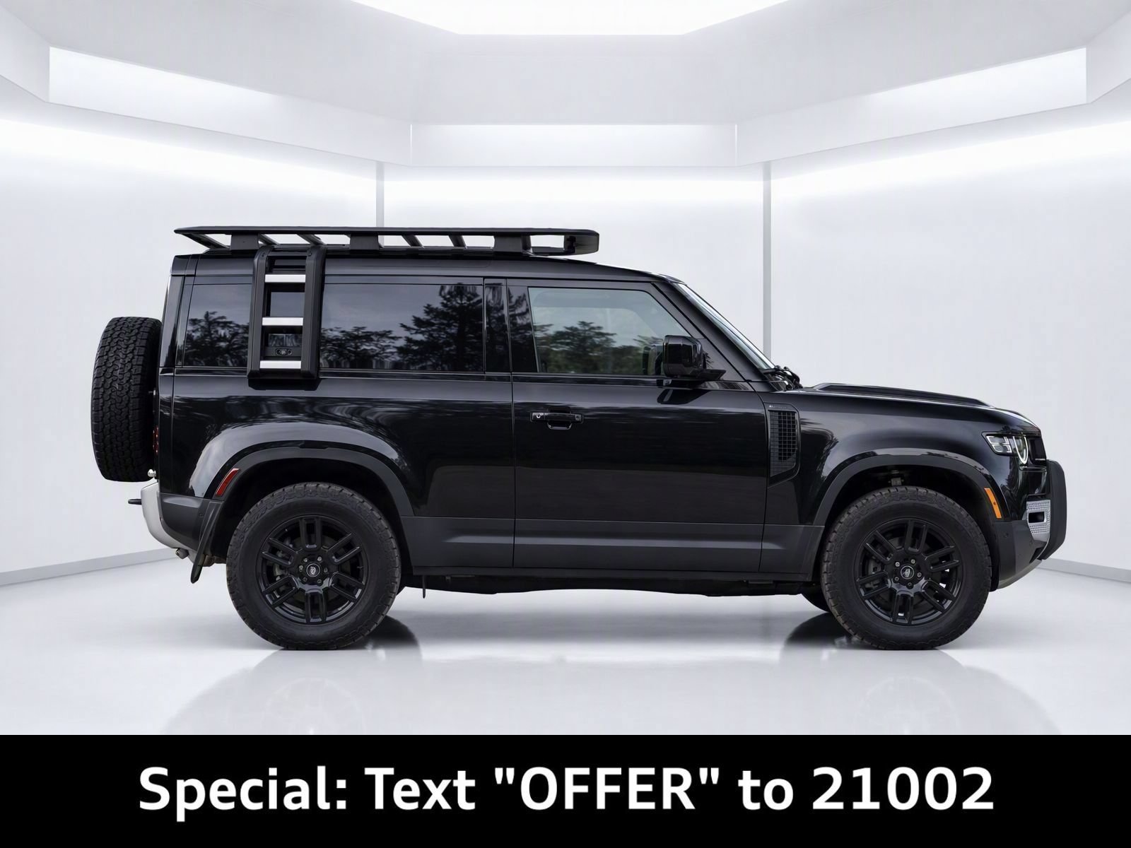 Used 2023 Land Rover Defender 110 S AWD/4WD image 3
