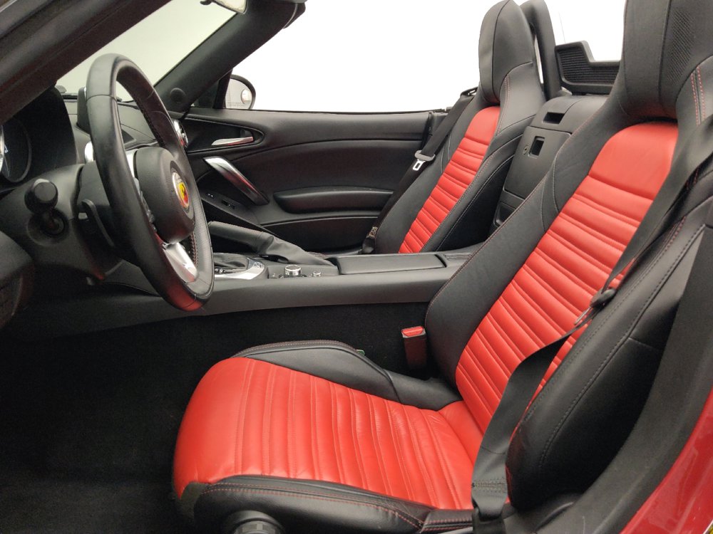 Used 2017 FIAT 124 Spider Abarth RWD image 17