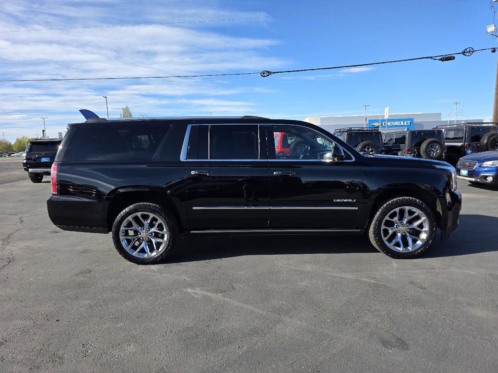Used 2020 GMC Yukon XL Denali w/ Open Road Package AWD/4WD image 4