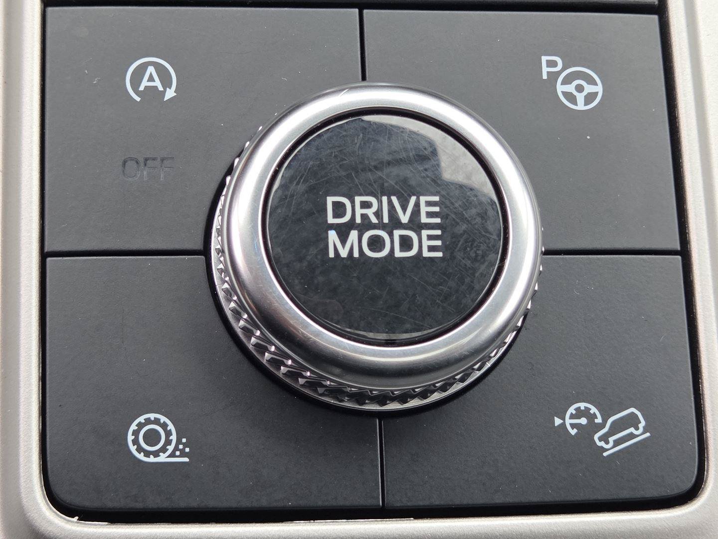 Used 2021 Ford Explorer Platinum w/ Equipment Group 601A AWD/4WD image 29