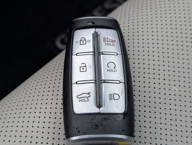 Used 2023 Genesis G70 2.0T RWD image 29