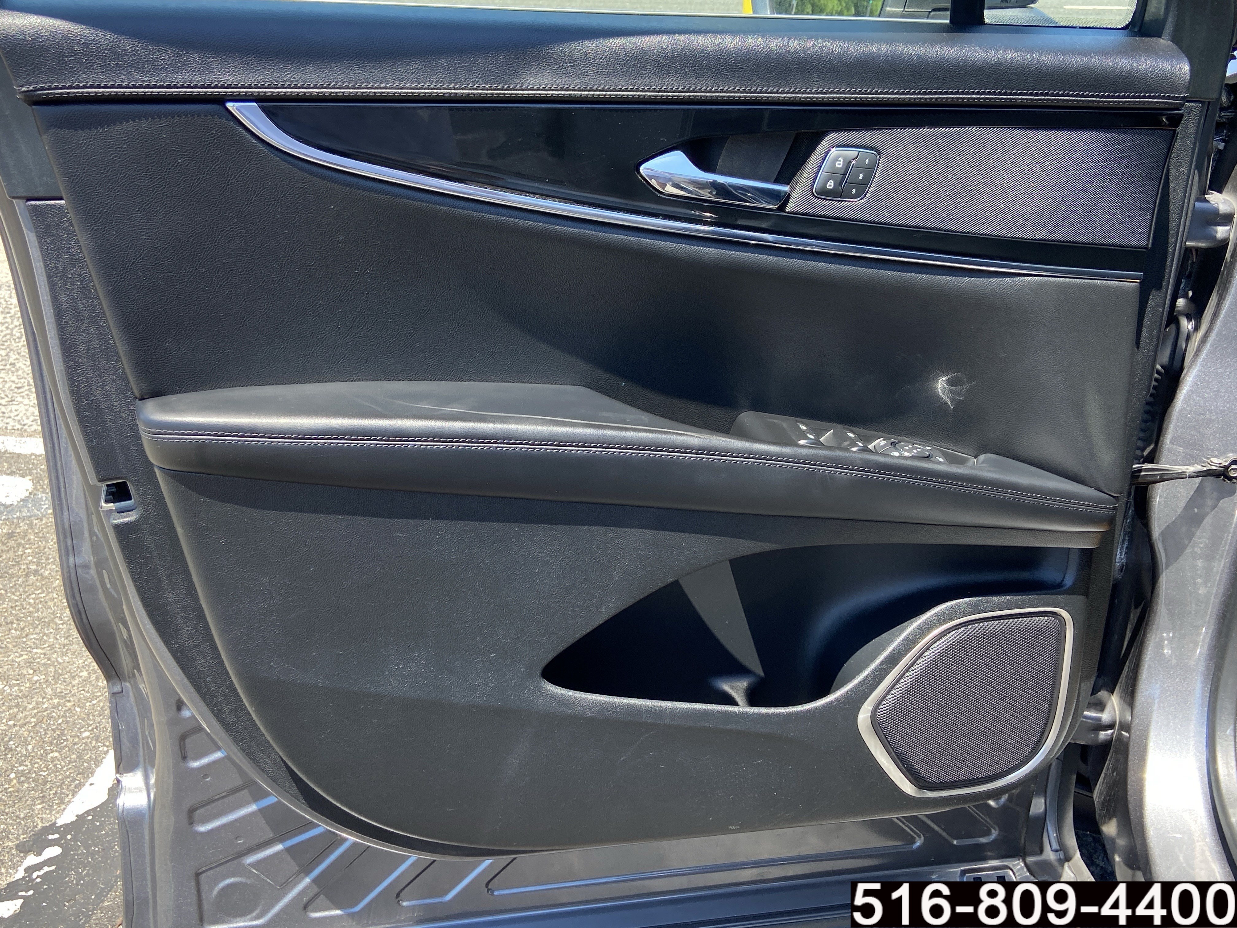 Used 2022 Lincoln Nautilus AWD w/ Premium Package image 23
