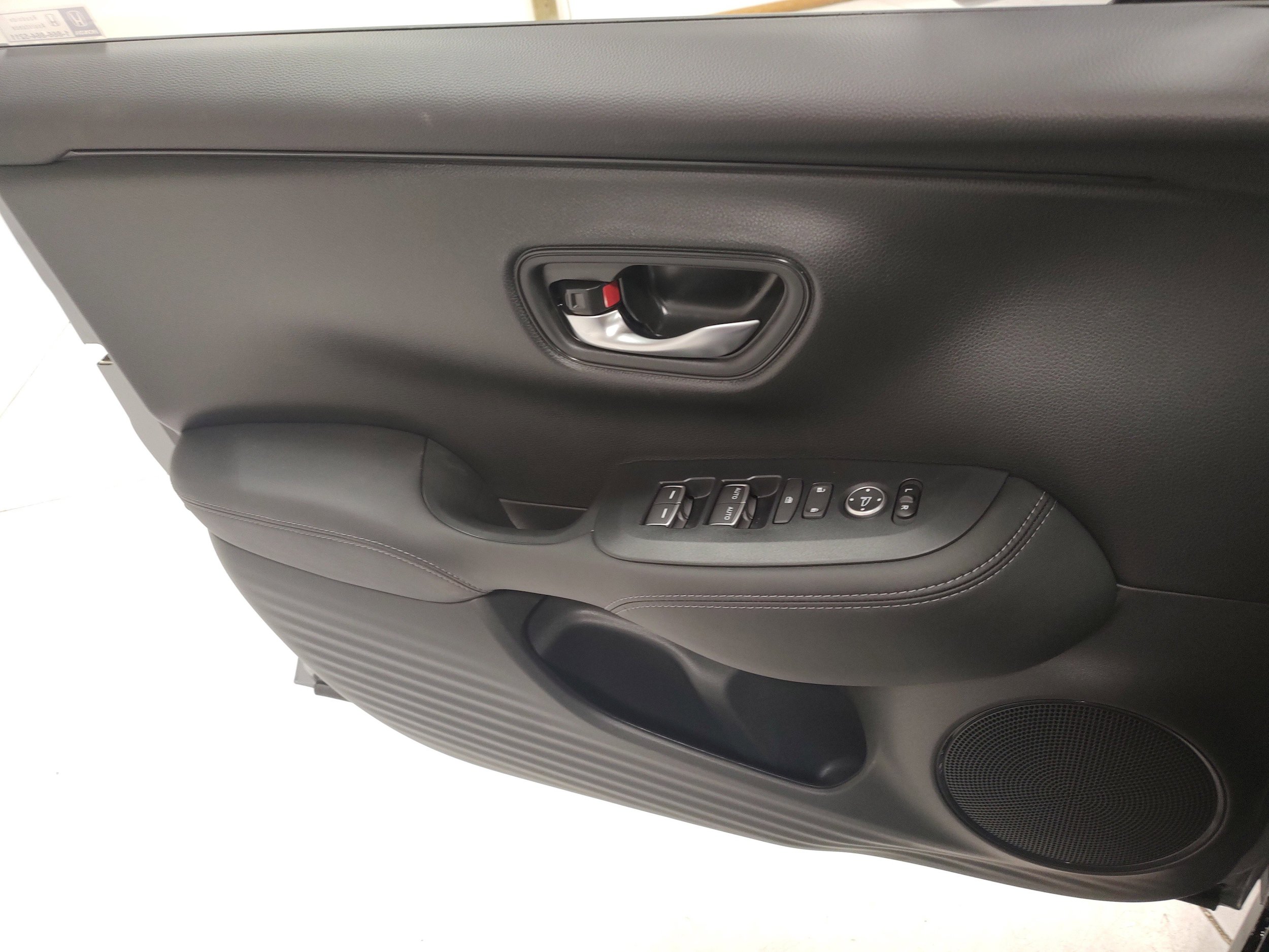 New 2027 Honda HR-V EX-L image 9