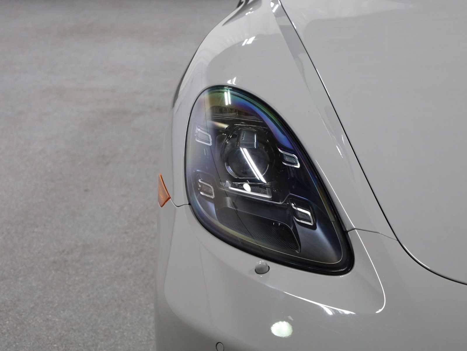 Used 2025 Porsche 718 Boxster RWD image 15