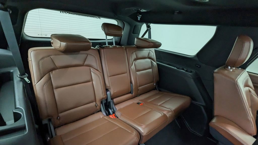 Used 2025 Lincoln Navigator L Reserve image 41