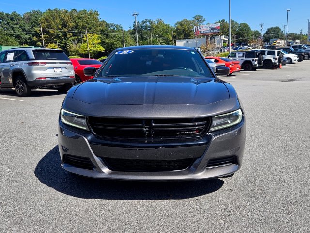 Used 2020 Dodge Charger SXT w/ Blacktop Package RWD image 2