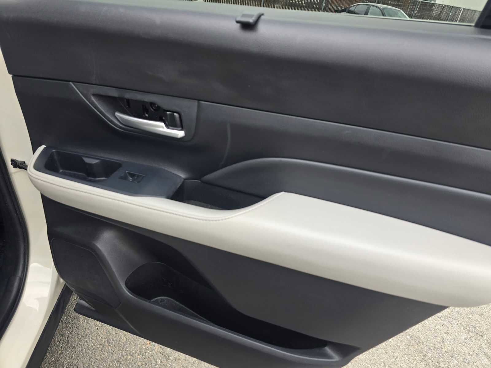 Used 2024 Toyota Grand Highlander XLE image 13