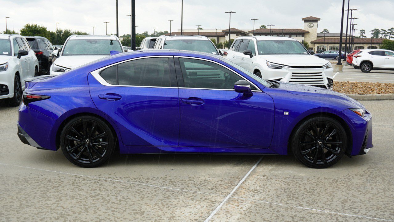 Certified 2023 Lexus IS 350 F Sport RWD image 4