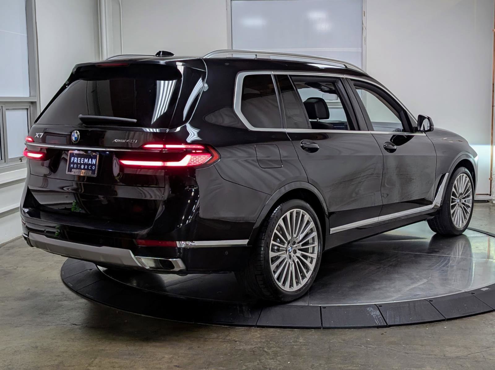Used 2023 BMW X7 xDrive40i w/ Premium Package image 9