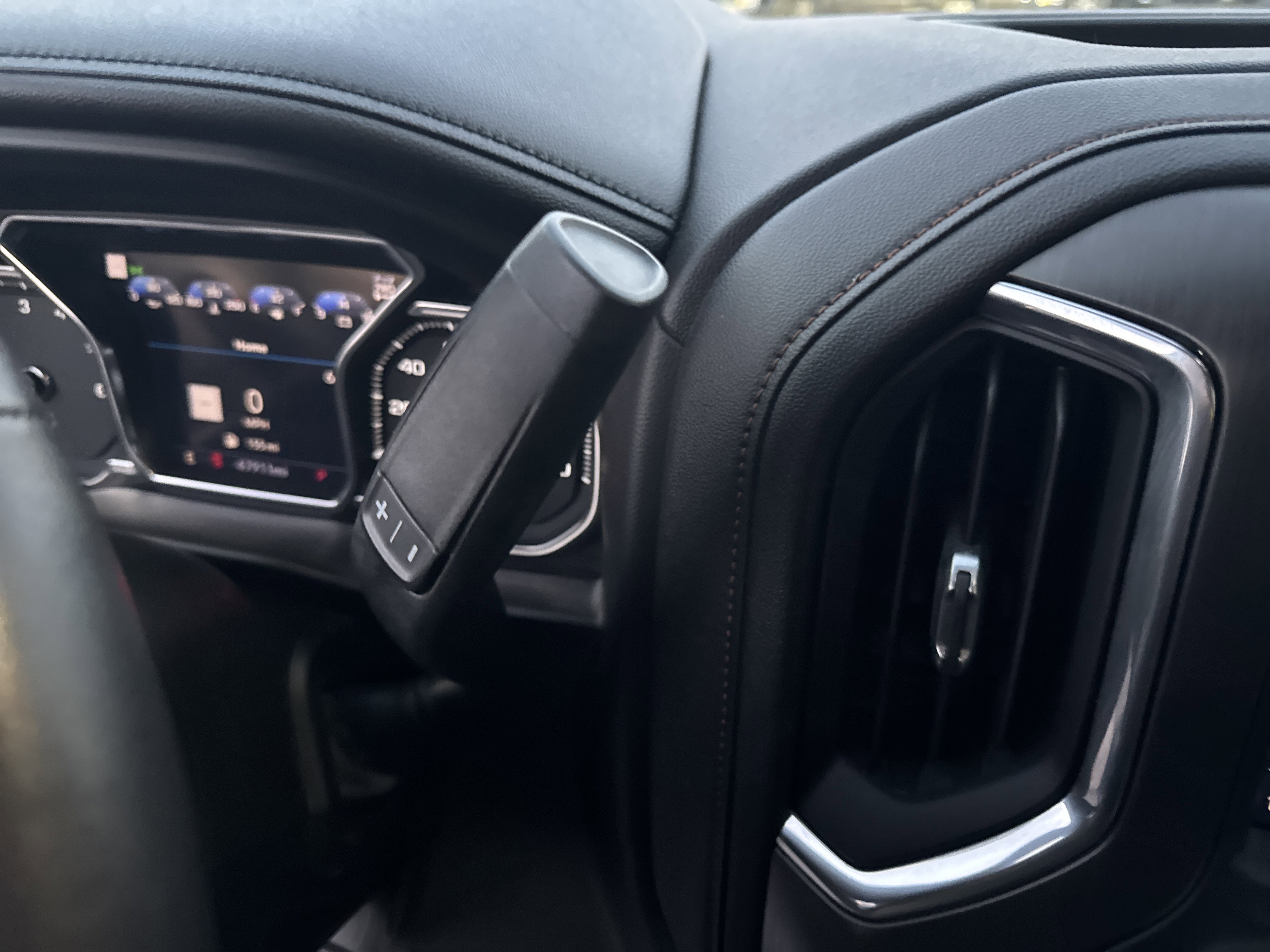 Used 2021 GMC Sierra 1500 AT4 w/ Technology Package image 24