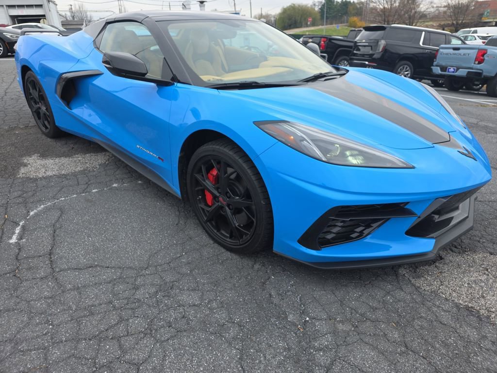 Used 2022 Chevrolet Corvette Stingray Premium Conv w/ Z51 Performance Package image 4