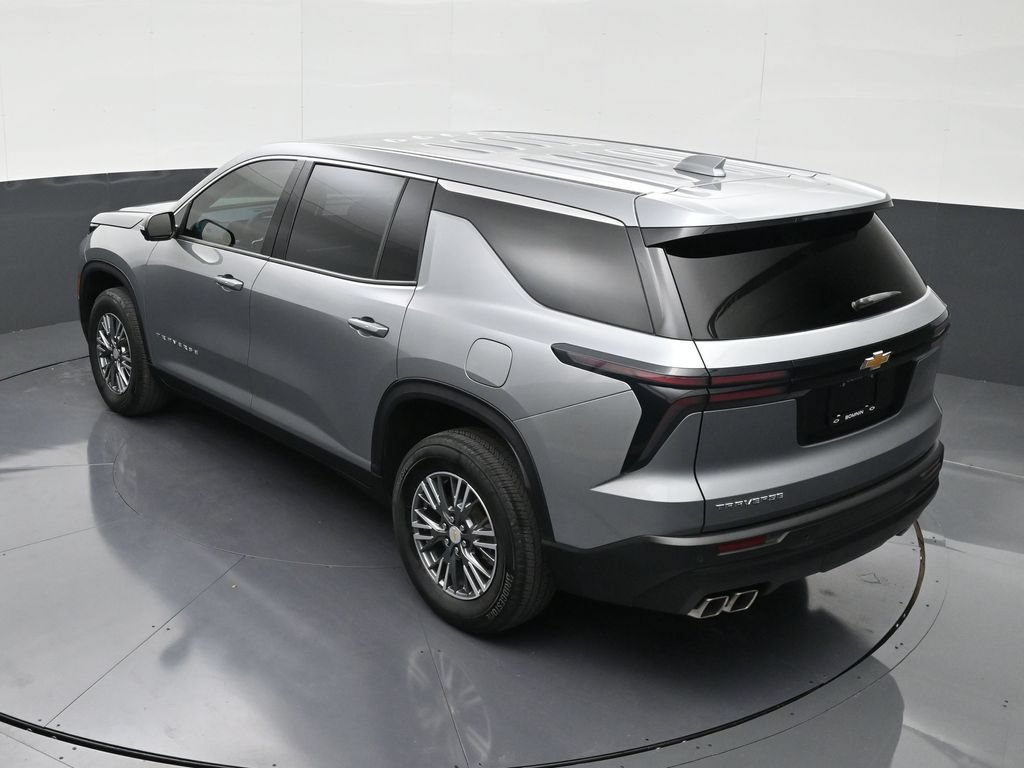 Used 2024 Chevrolet Traverse LS FWD image 14
