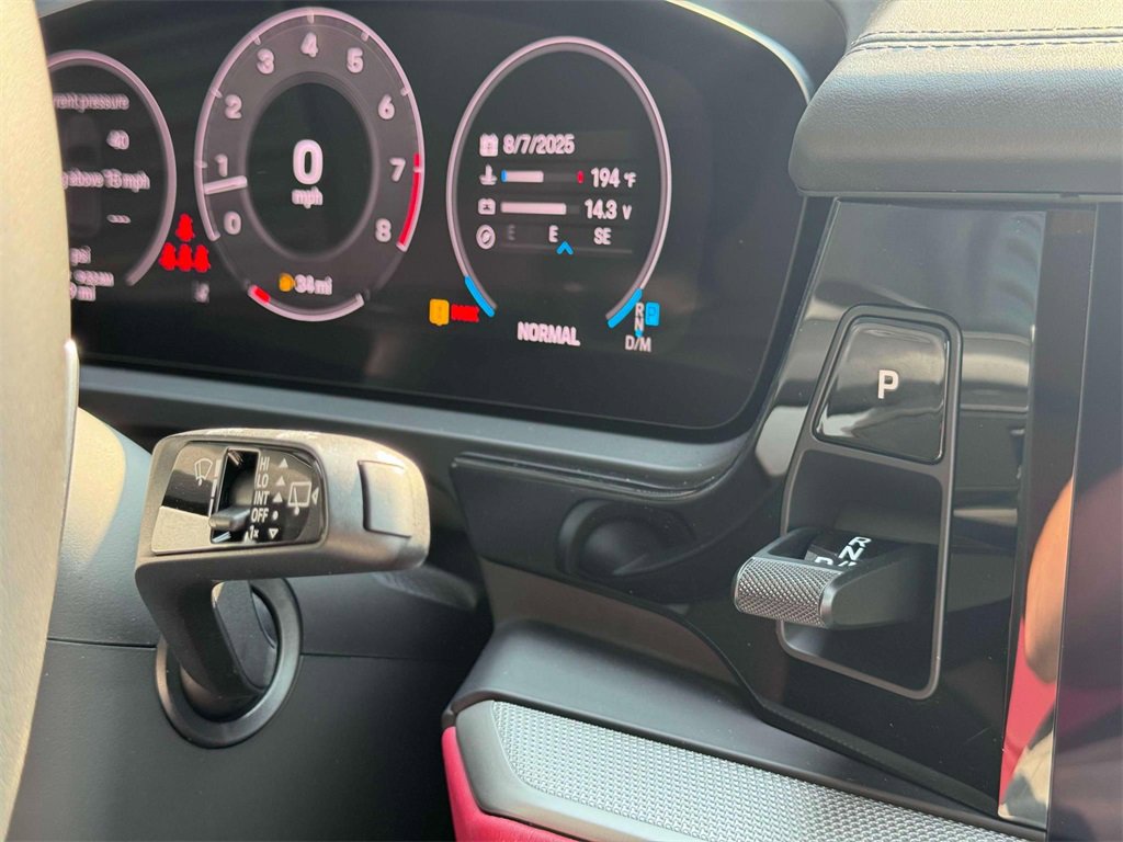 New 2025 Porsche Cayenne S image 24