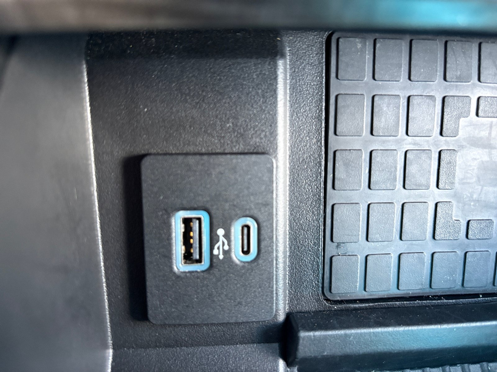 Used 2021 Ford Expedition Max Limited RWD image 21