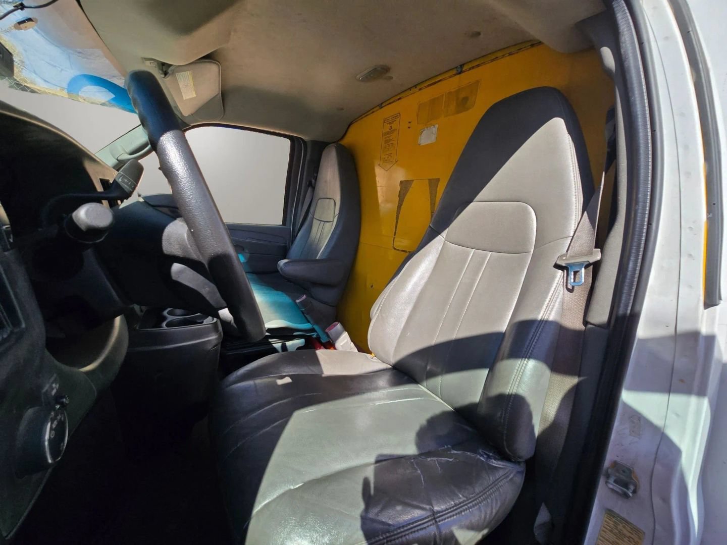 Used 2012 GMC Savana 3500 RWD image 11
