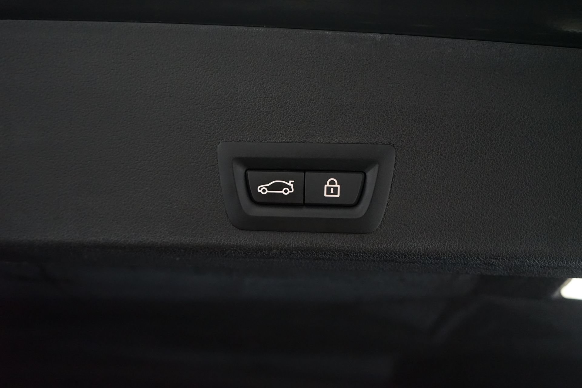 Used 2023 BMW XM AWD/4WD image 34