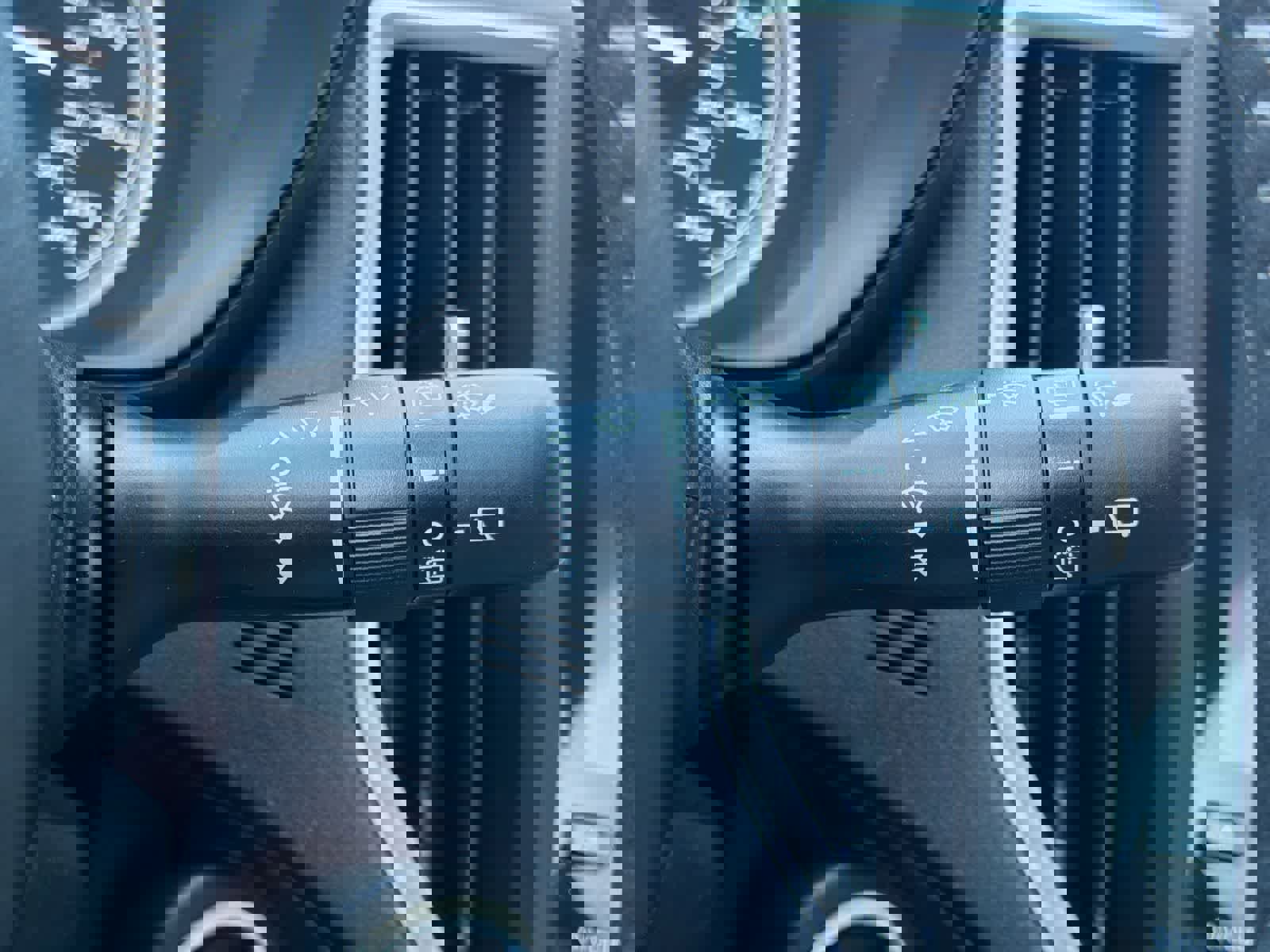 Certified 2023 Subaru Forester Limited image 27