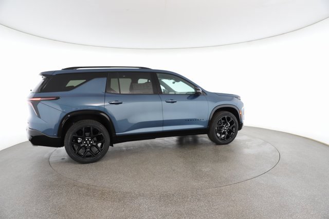 Used 2025 Chevrolet Traverse RS image 20