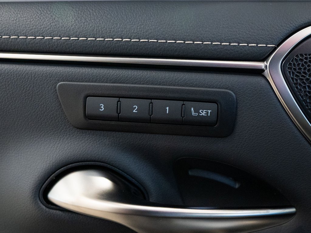 New 2025 Lexus ES 350 Luxury image 15