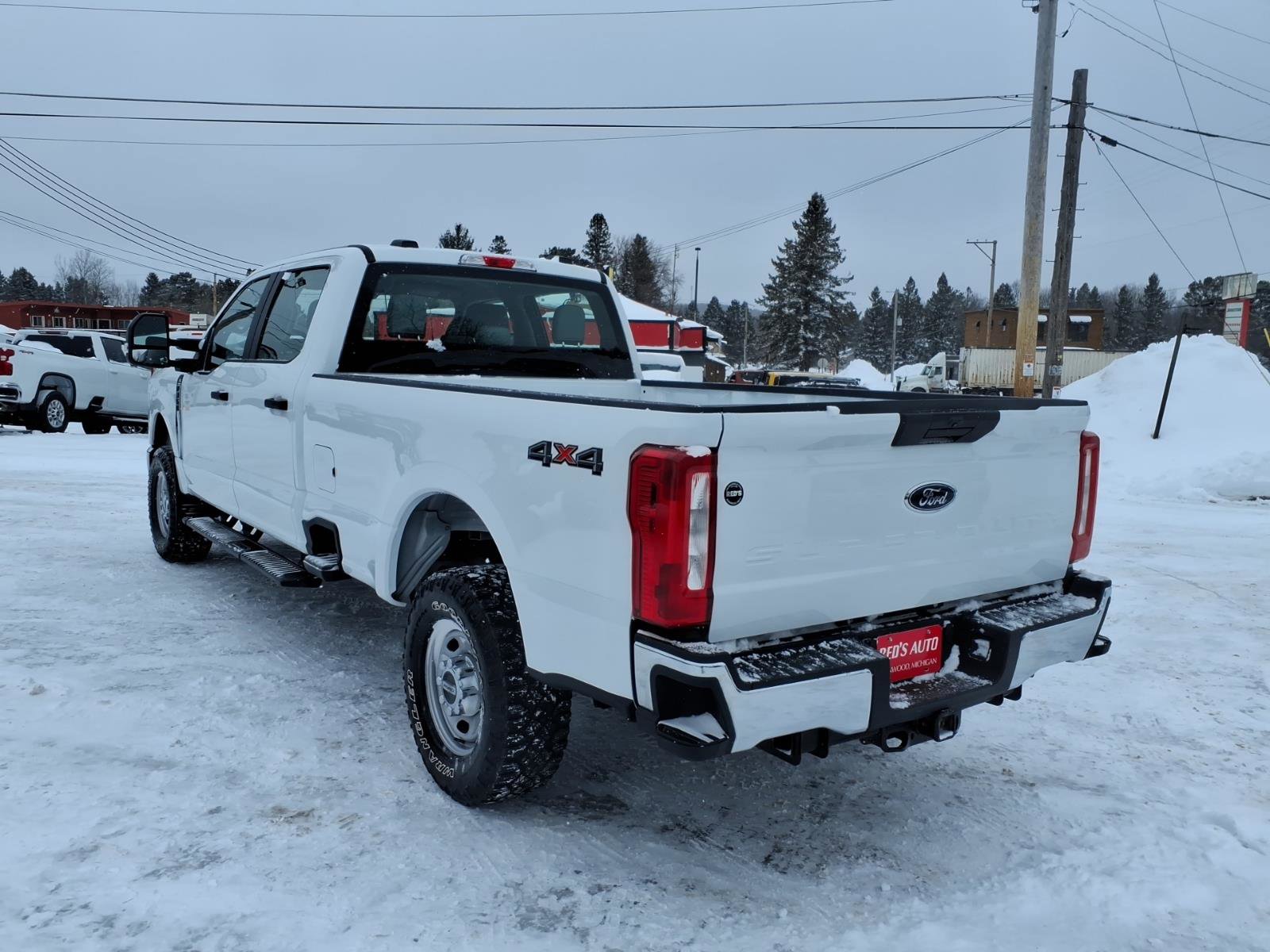 Used 2024 Ford F350 XL w/ XL Driver Assist Package AWD/4WD image 4