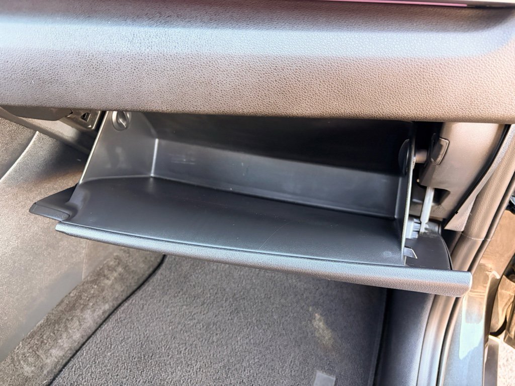 Used 2022 Kia Niro EX image 19