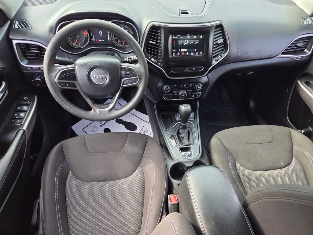 Used 2021 Jeep Cherokee Latitude image 8