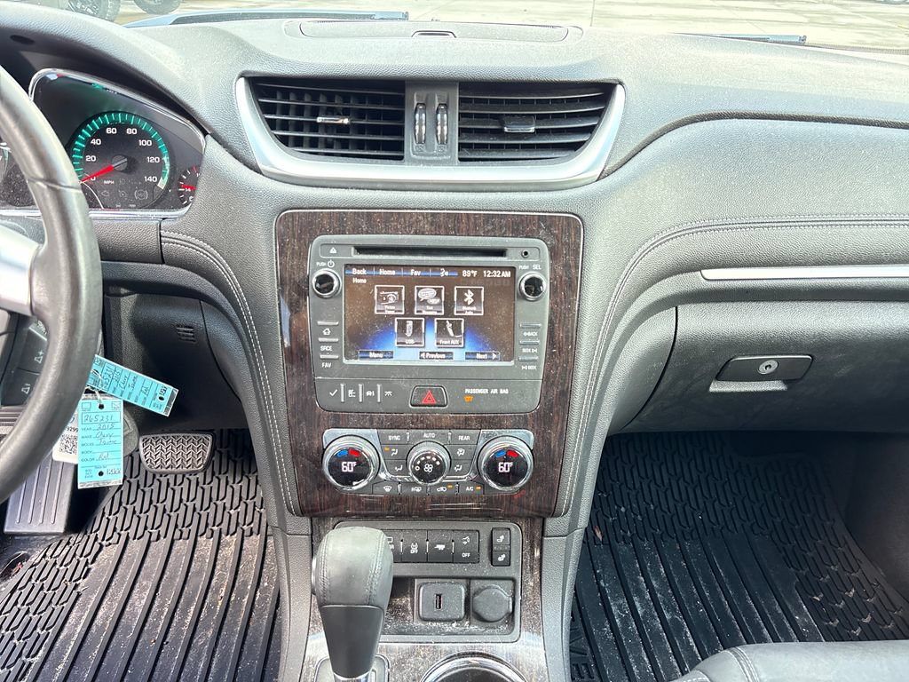 Used 2015 Chevrolet Traverse LT FWD image 22