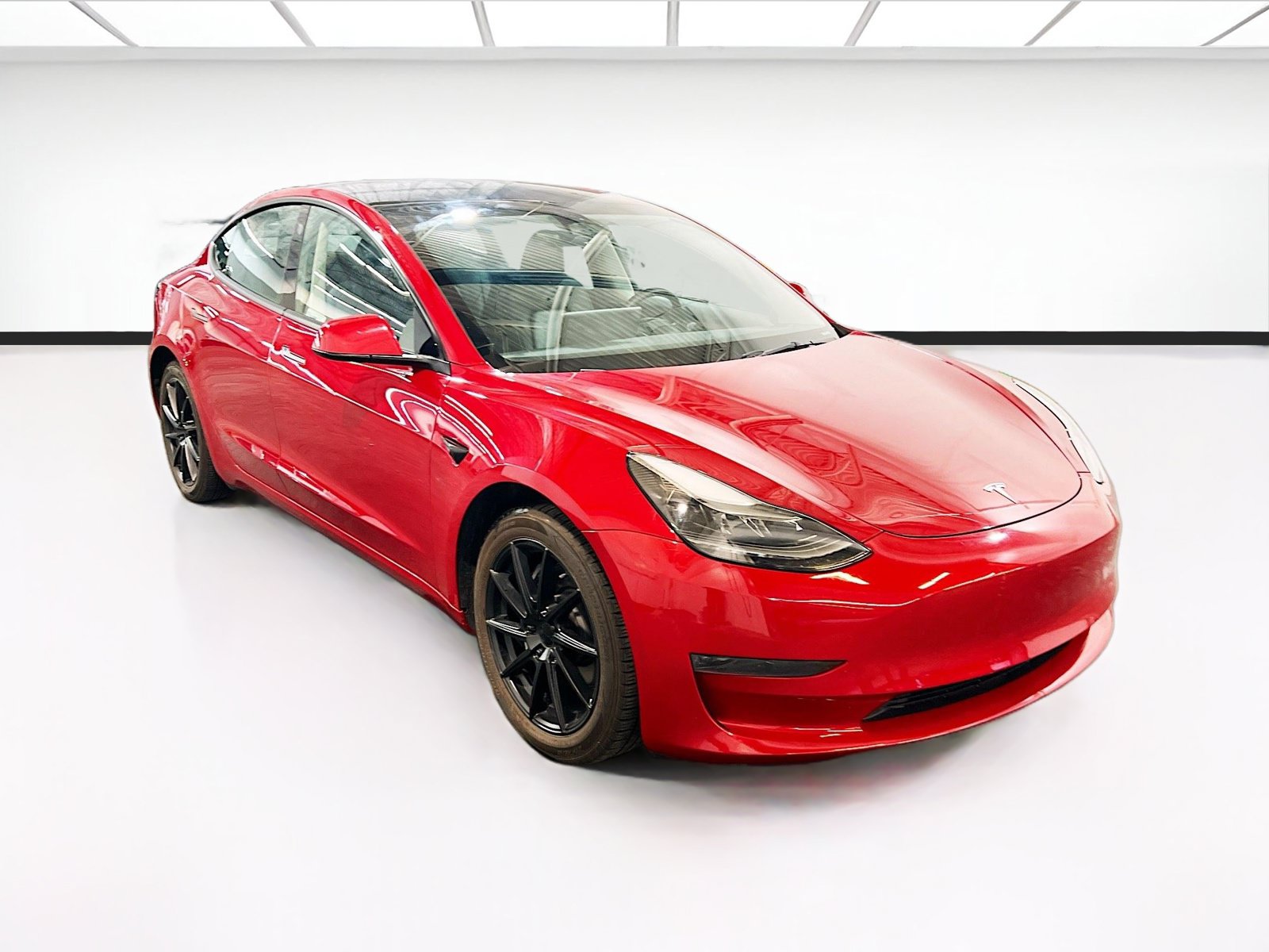 Used 2023 Tesla Model 3 Standard Range RWD image 3