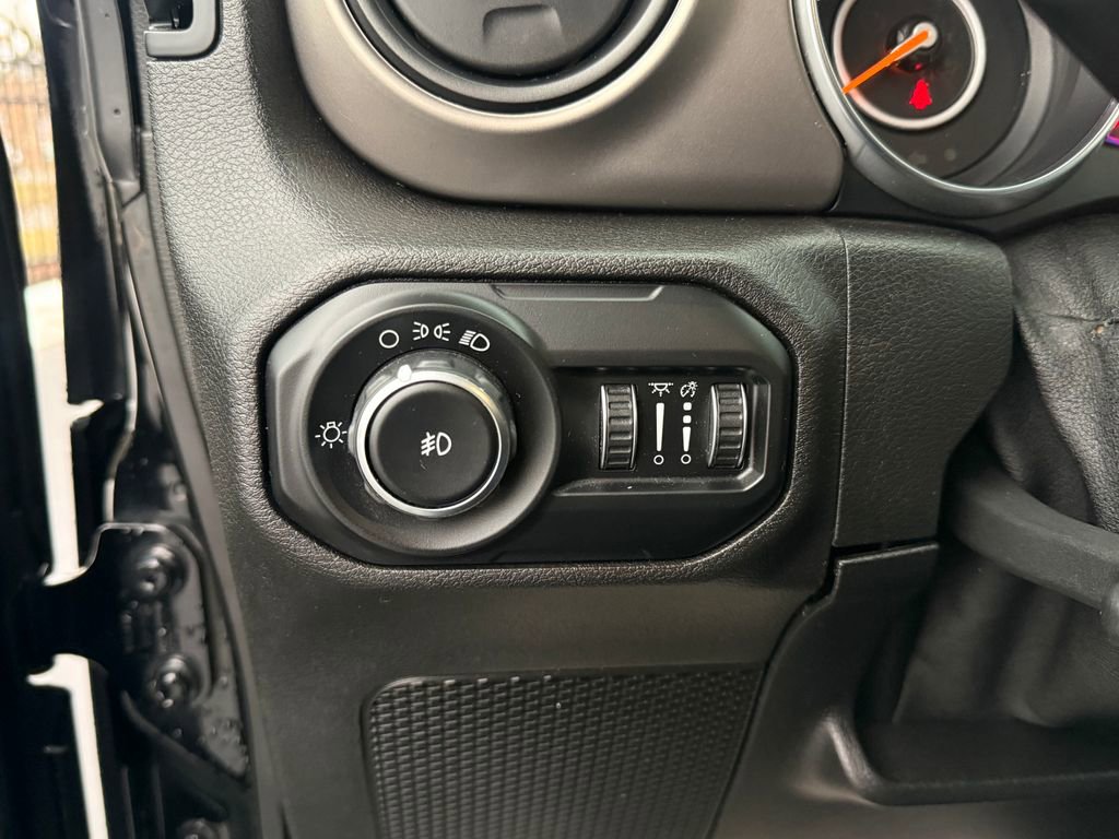 Used 2019 Jeep Wrangler Sport image 20