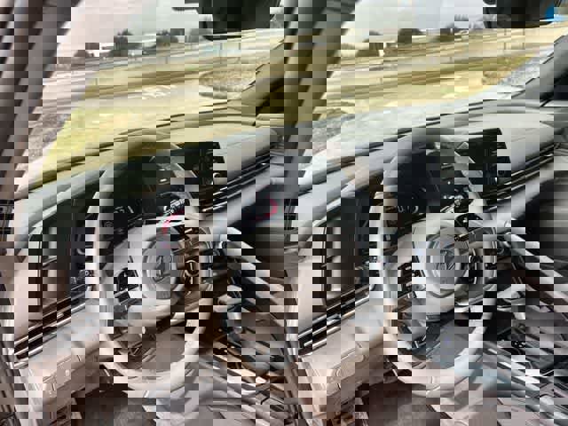 Used 2025 Hyundai Elantra Sport image 15