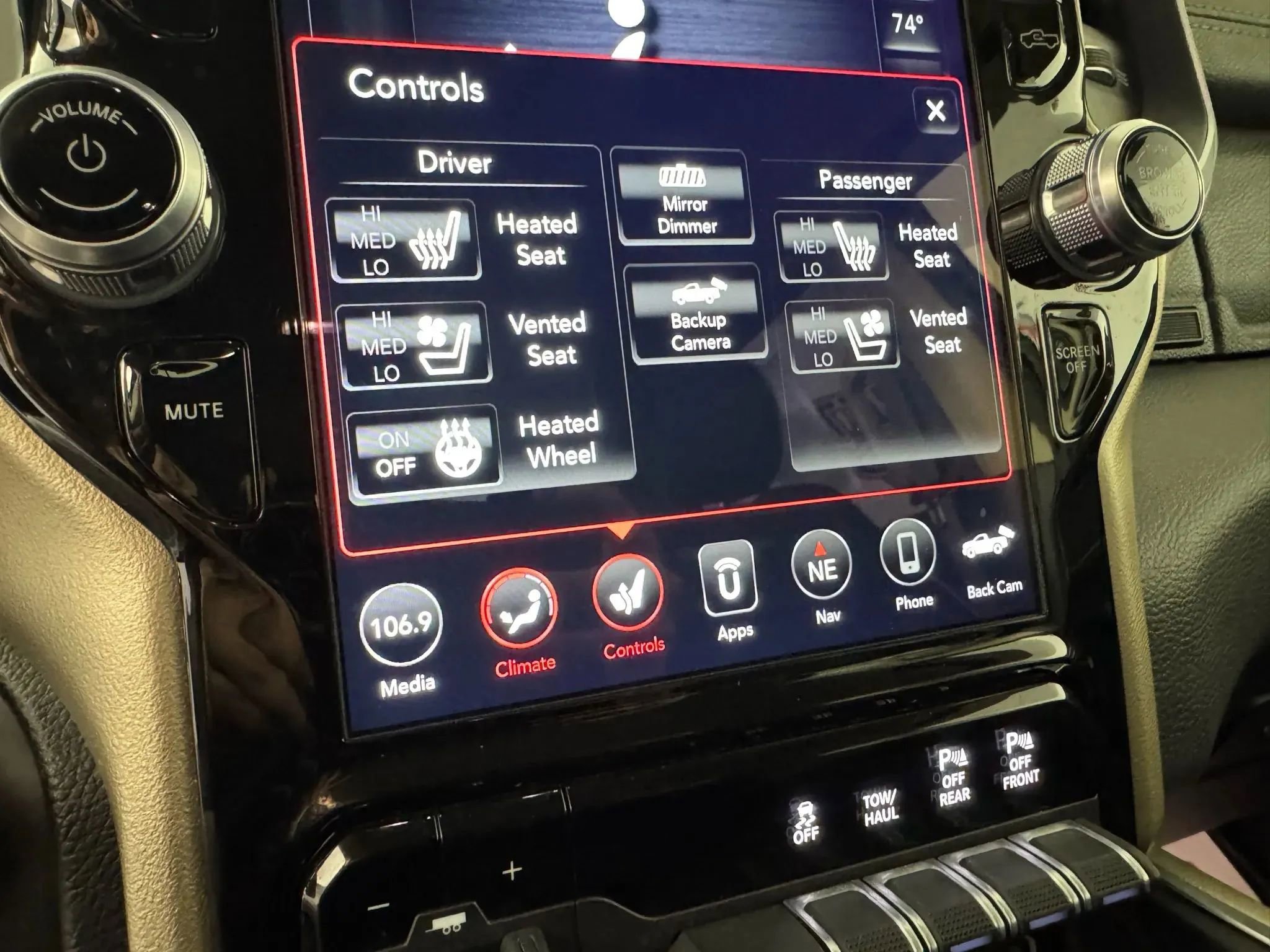 Used 2020 RAM 1500 Laramie image 21