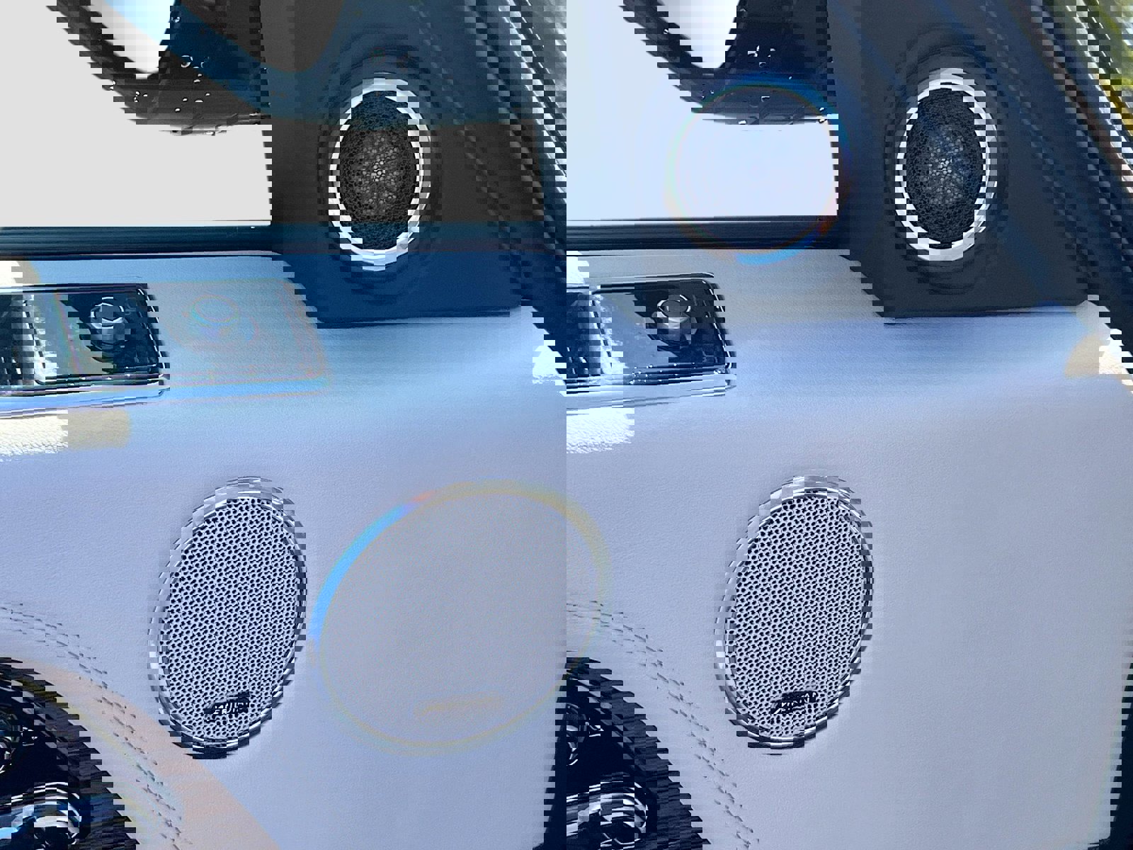 Used 2019 Land Rover Range Rover HSE AWD/4WD image 19