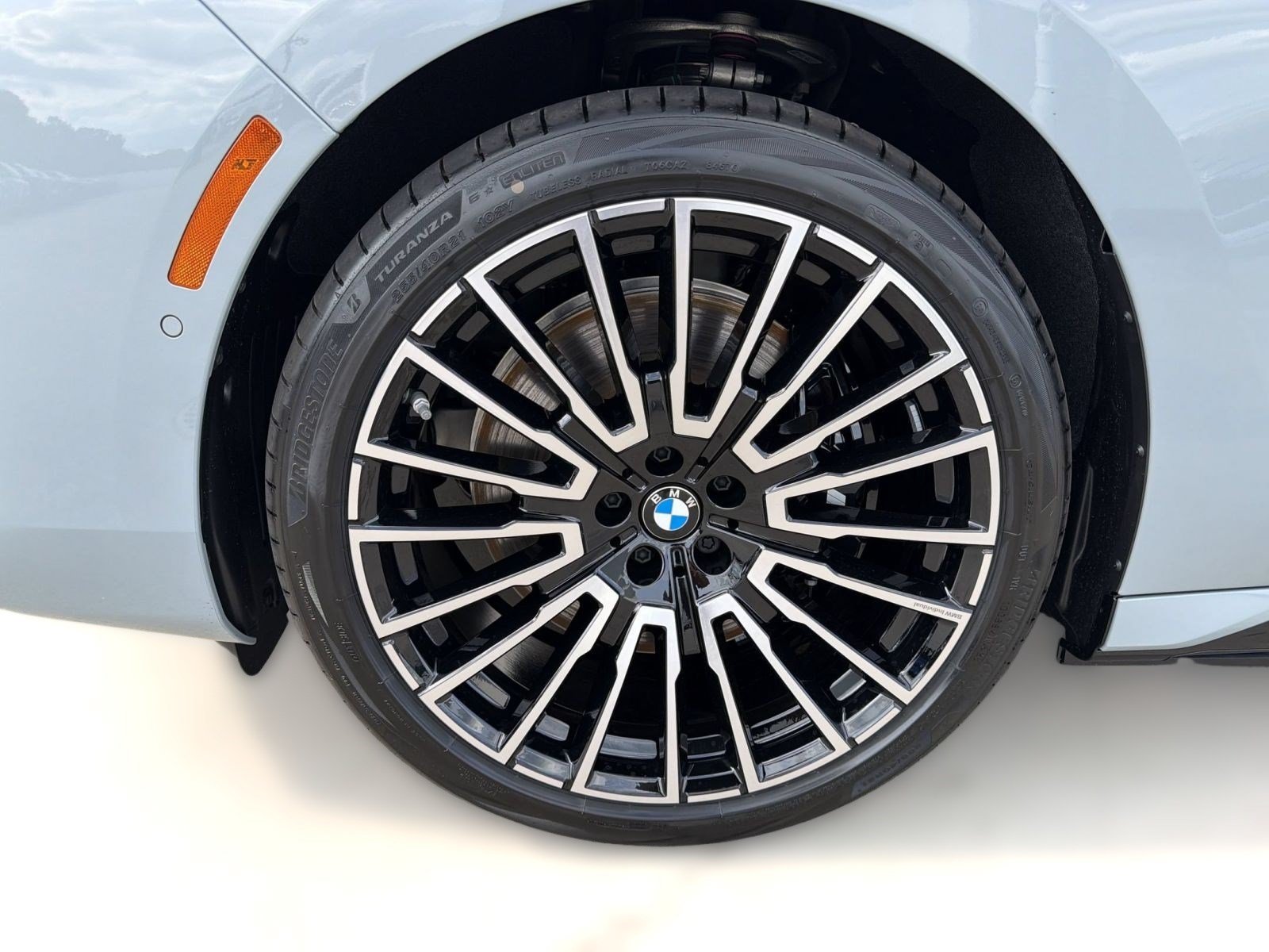 New 2026 BMW i7 xDrive60 AWD/4WD image 11
