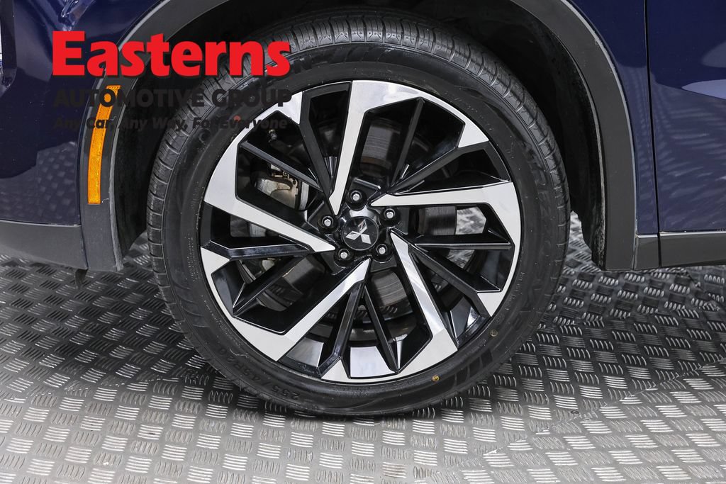 Used 2023 Mitsubishi Outlander SE AWD/4WD image 33