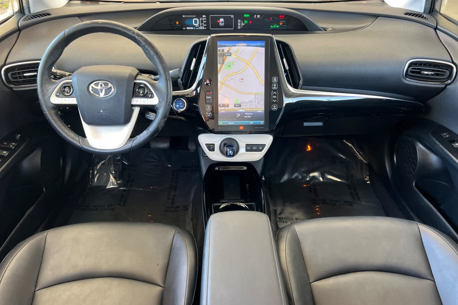 Certified 2017 Toyota Prius Prime Advanced FWD image 3