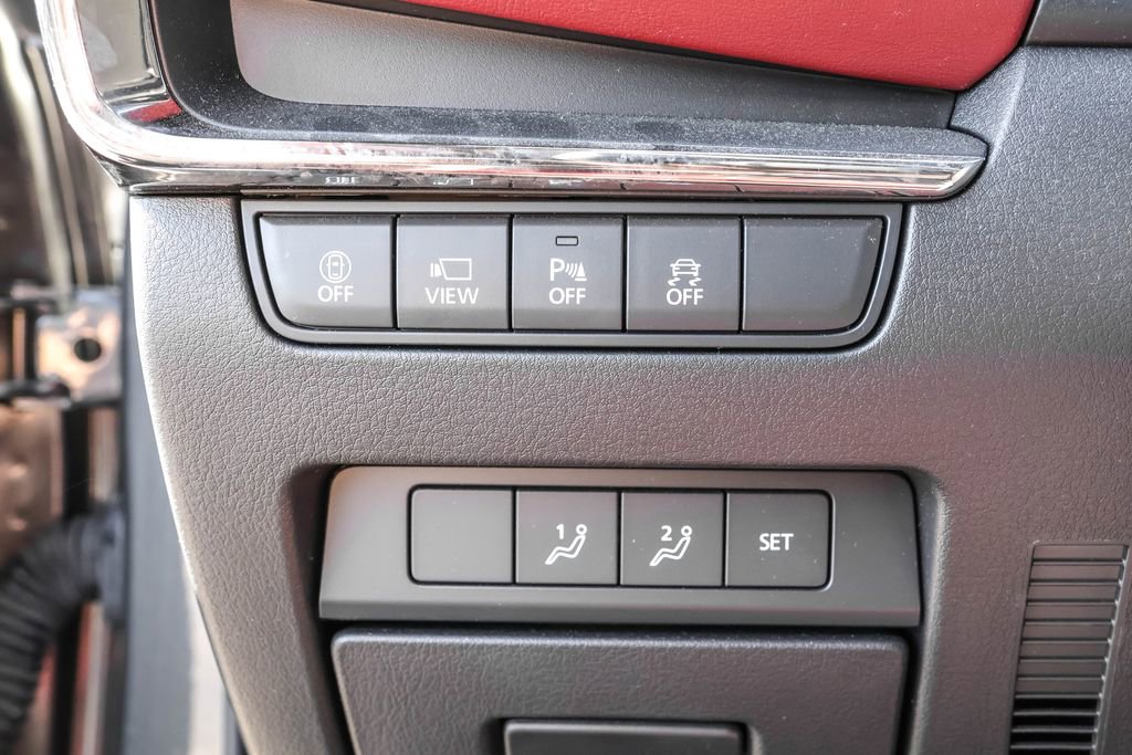 Used 2023 MAZDA MAZDA3 Hatchback w/Premium Plus Pkg image 19