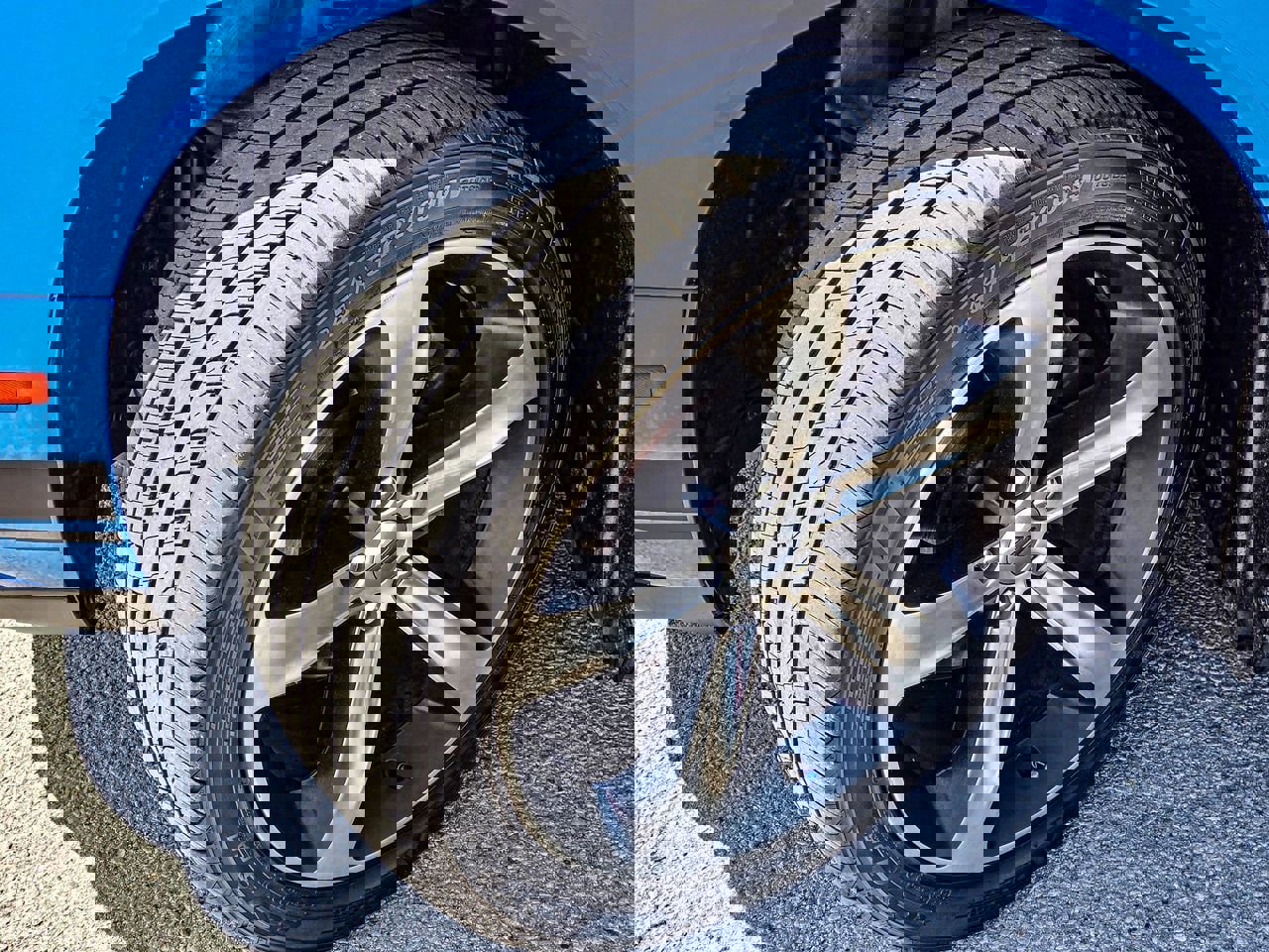 Used 2019 Dodge Challenger SXT image 10