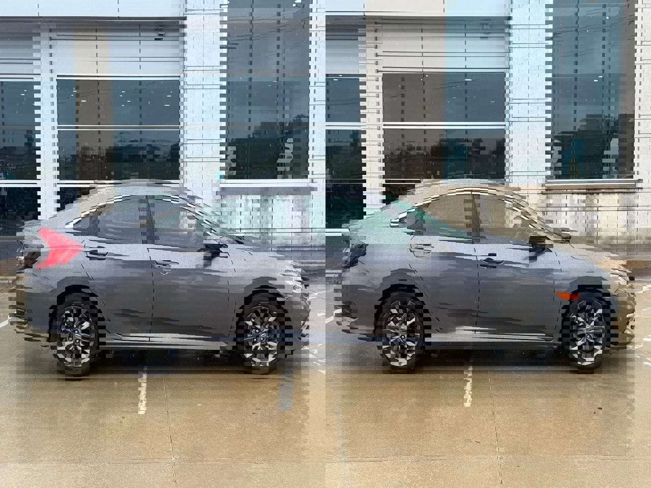 Used 2019 Honda Civic EX-L image 6