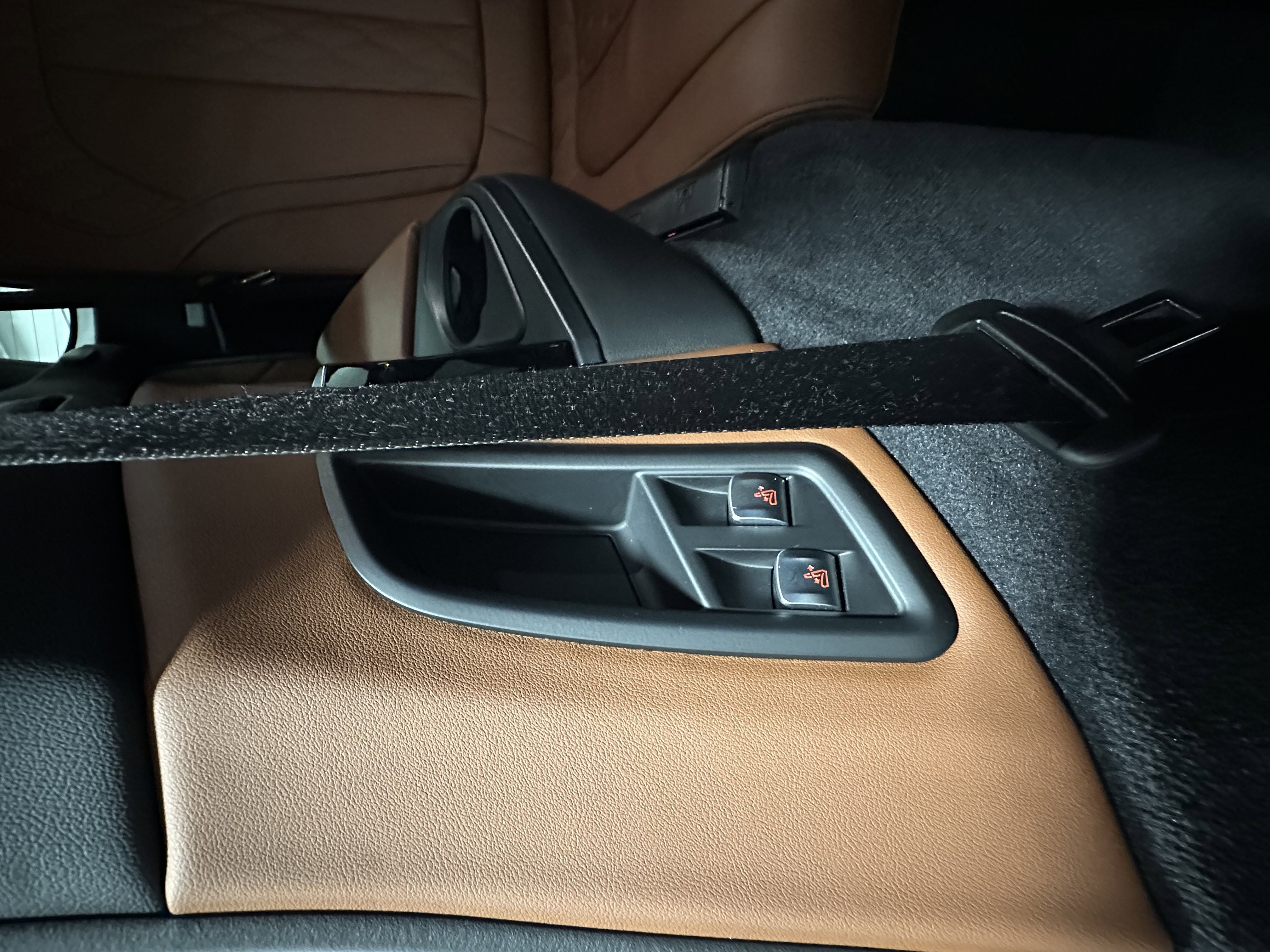 Used 2025 BMW ALPINA XB7 AWD/4WD image 55
