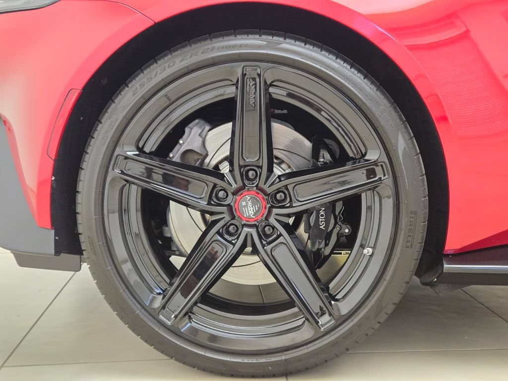 Used 2023 Aston Martin V8 Vantage Coupe RWD image 7